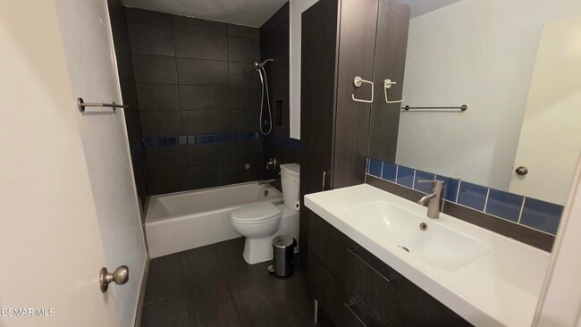 Building Photo - 3078 Saddleback Ct