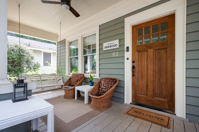 Building Photo - Beautiful 2bd/2ba Bungelow in Kirkwood wit...