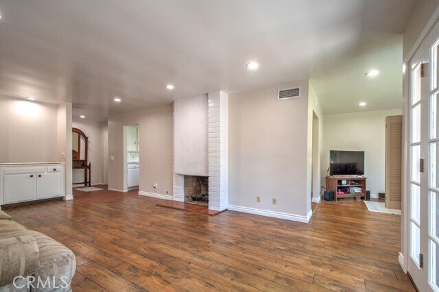 Building Photo - 17252 Citron