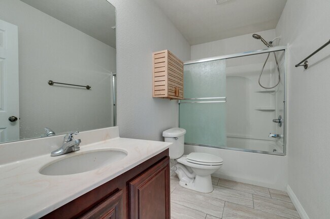 Building Photo - Beautiful Split-Level Home on Corner Lot with Pool and Spa!