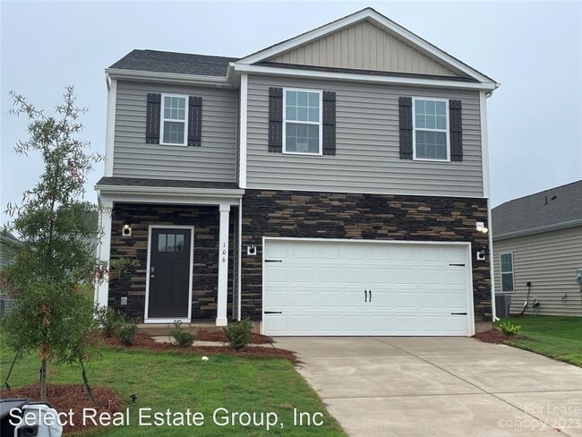 Building Photo - 5 br, 3 bath House - 106 Meadow View Drive