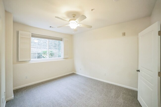 Building Photo - Charming 3BR Condo in Arvada