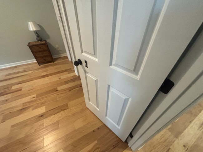 Building Photo - Room in House on Tall Rock Ct