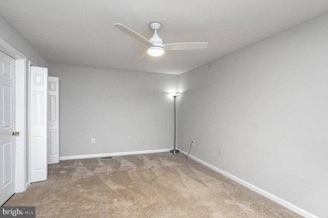 Building Photo - 1060 Gardenview Loop