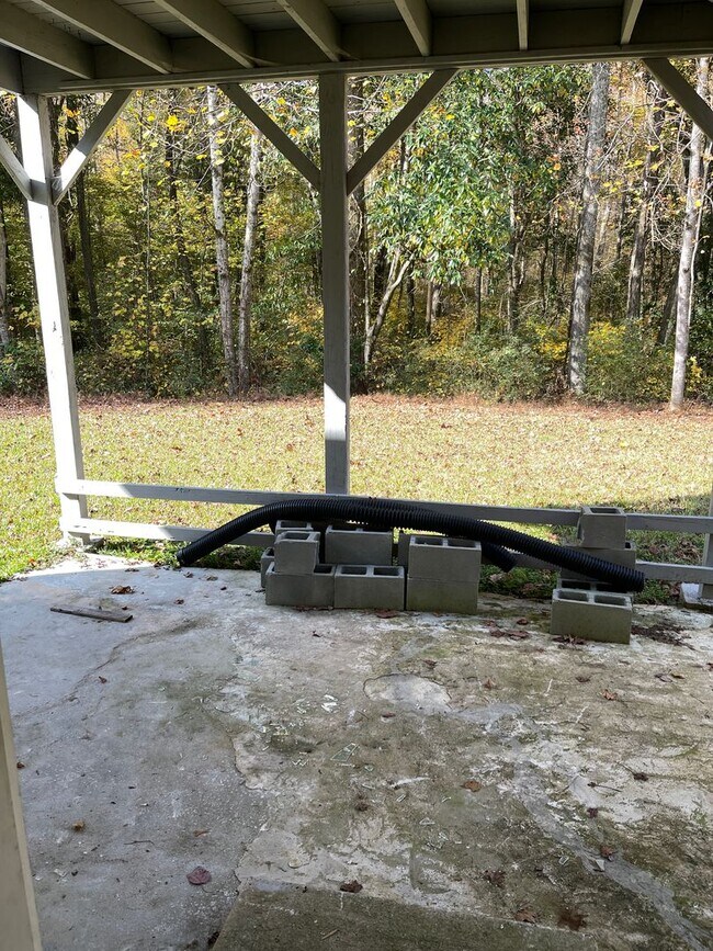 Building Photo - Ranch on full basement