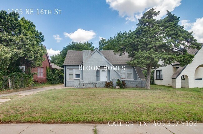 Building Photo - 1105 NE 16th St