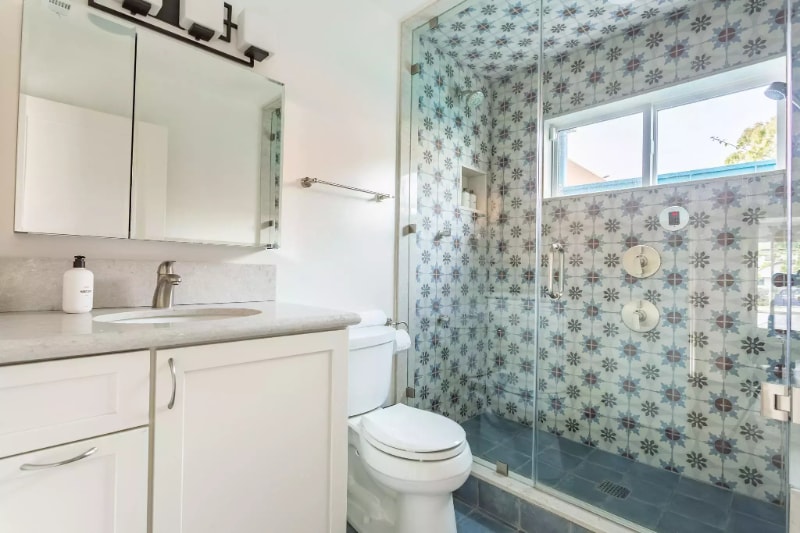 Building Photo - 611 Flower Ave