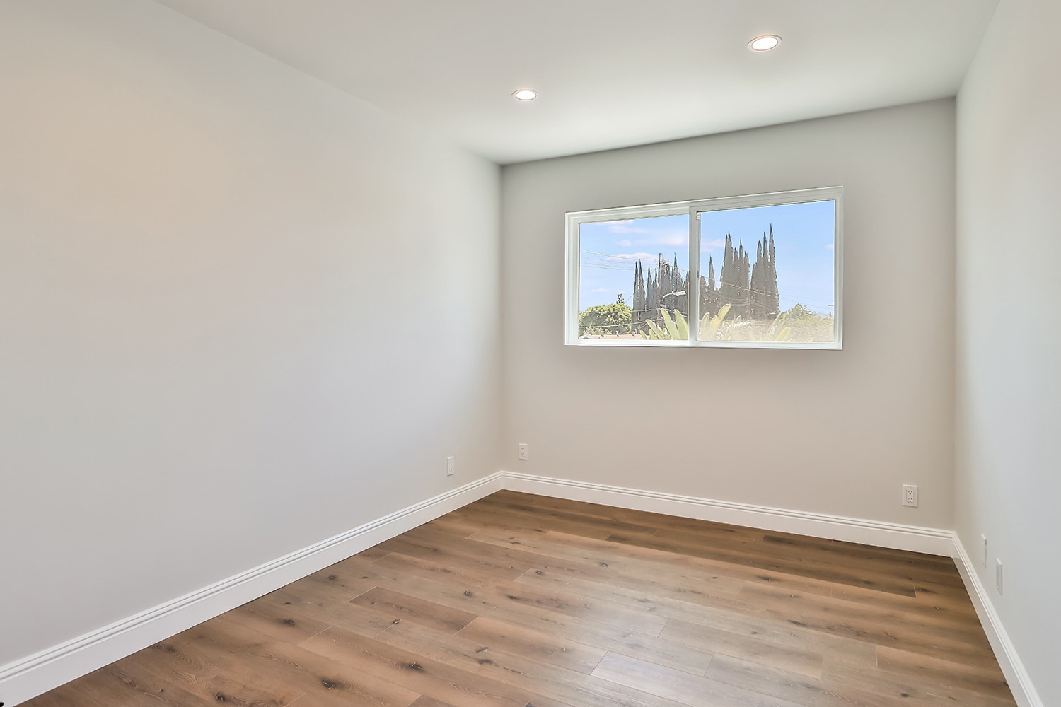 Building Photo - 7702 Mason Ave