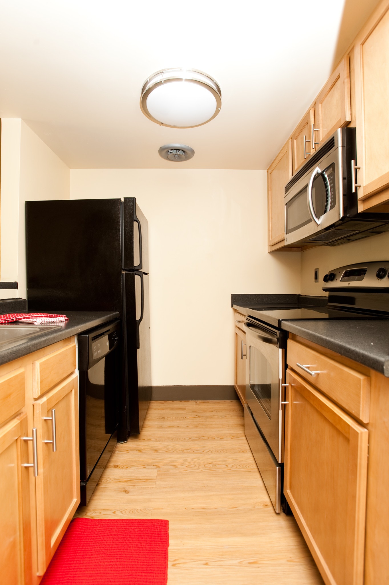 Building Photo - Crescent at Shadeland