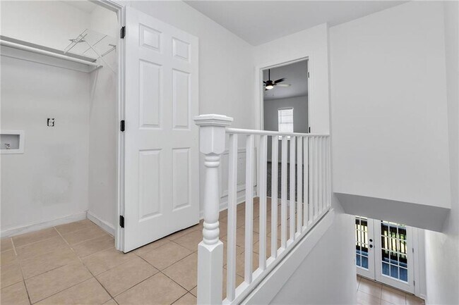 Building Photo - 2916 Jean Lafitte Pkwy