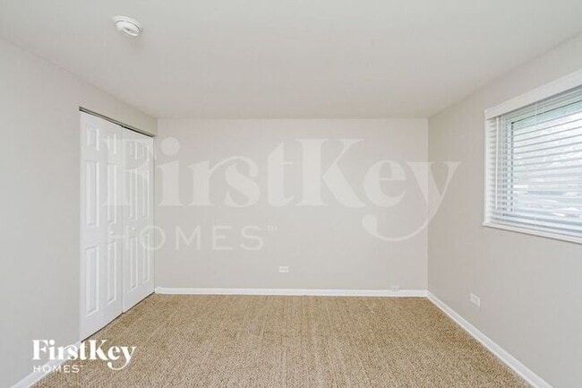 Building Photo - 171 Craig Dr W