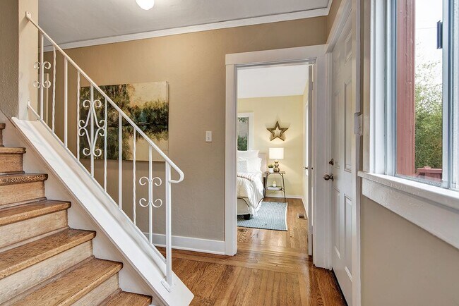 hallway, wide angle picture - 5636 Jordan Ave