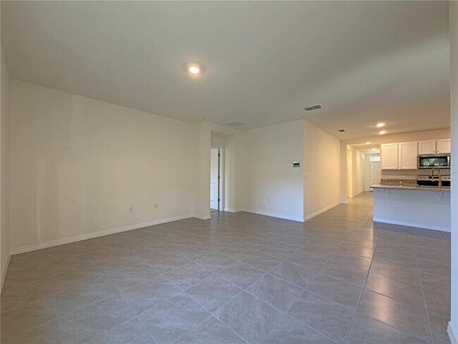 Building Photo - 2920 Blackburn Ave