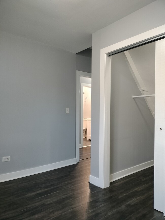 Building Photo - 4800 S Winchester Ave