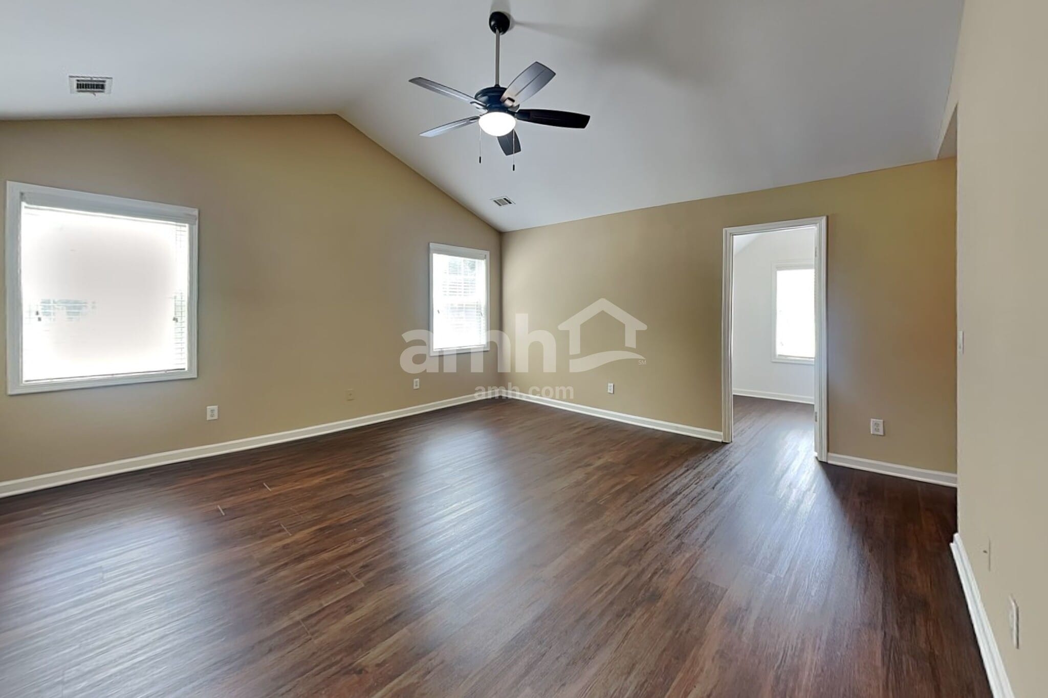 Building Photo - 1852 Clear Springs Ln