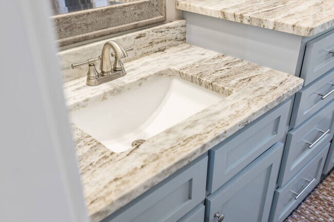 Building Photo - 43 Mcilwee Ln