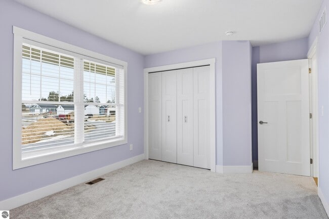 Building Photo - 4499 La Marche Cir