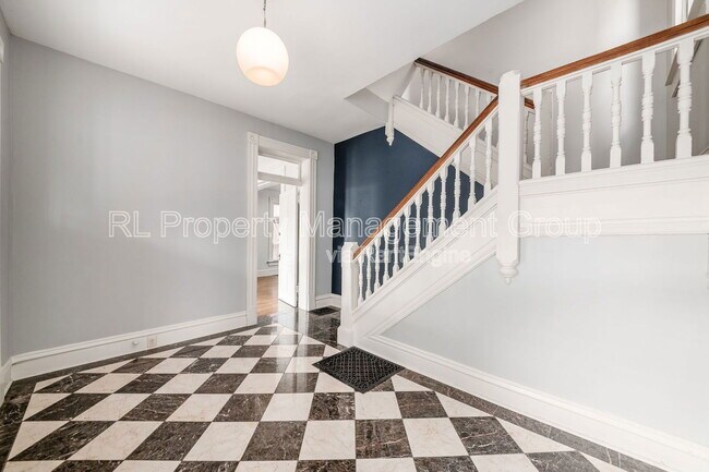 Building Photo - 322 Wilber Ave