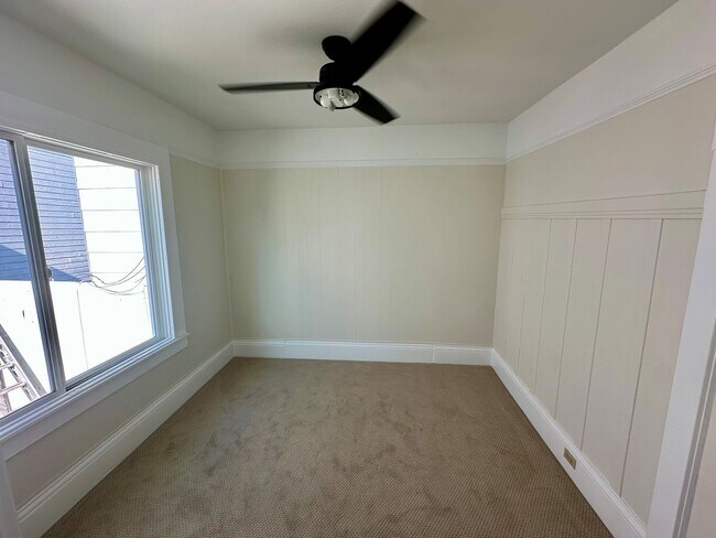 Building Photo - 2112 Lombard St