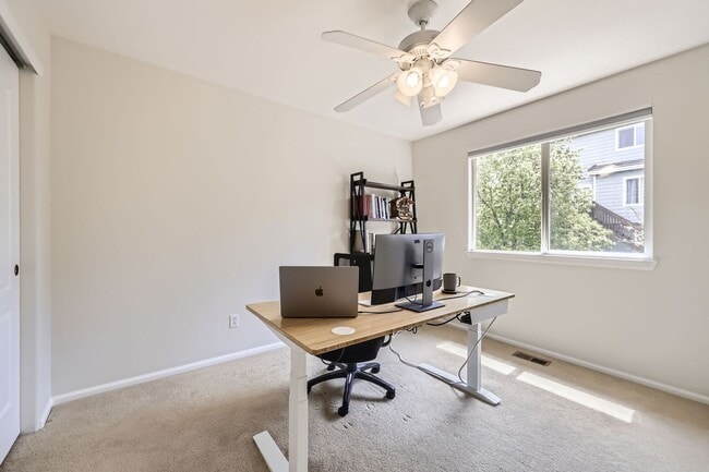 Building Photo - Walkability, Space, and Sunshine: 4Bd Home...
