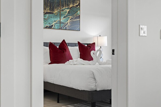 Building Photo - 600 Broadway-SI ID1240310P