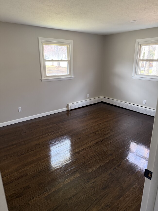 Building Photo - Elizabeth