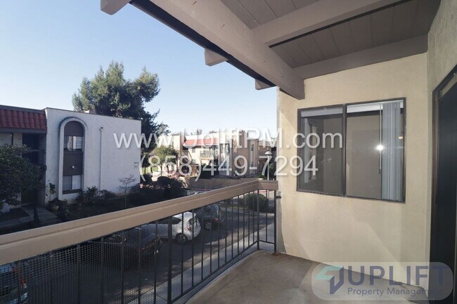 Building Photo - 1908 Via Las Palmas