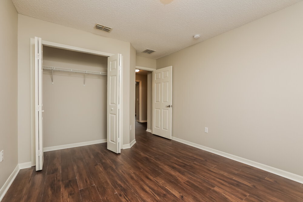 Building Photo - 233 Bluff Pass Dr