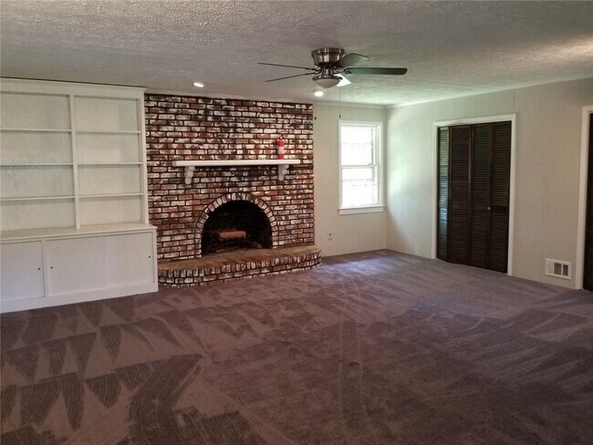 Building Photo - 5193 Alder Ln SW