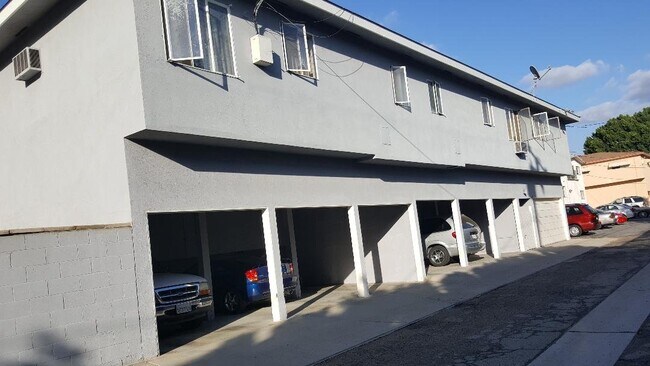 Building Photo - 2240 Kenrich Ct