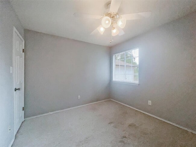 Building Photo - 7521 Peabody Dr