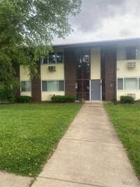 Building Photo - 7598 Hazelcrest Dr