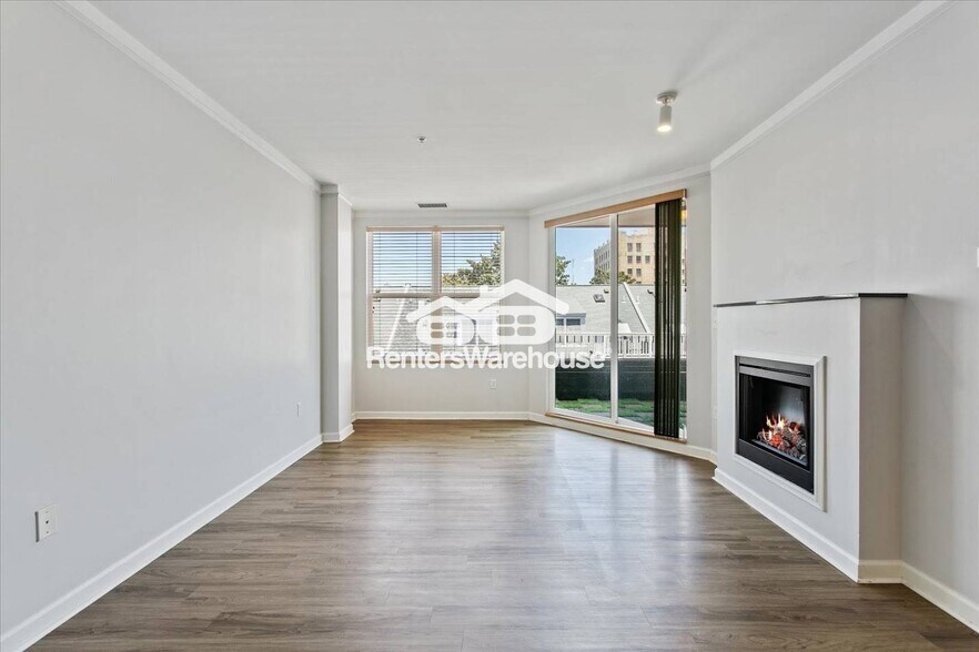 Building Photo - 249 W Freemason St