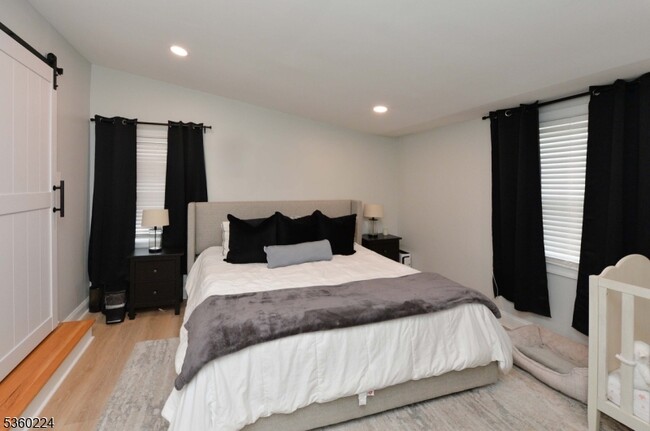 Building Photo - 54 Allan Dr