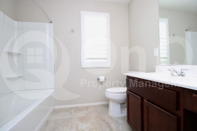Building Photo - 1537 S Loren Ln