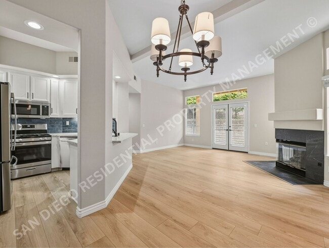Building Photo - Beautifully Remodeled and Bright in the Perfect Carmel Mountain Ranch Location