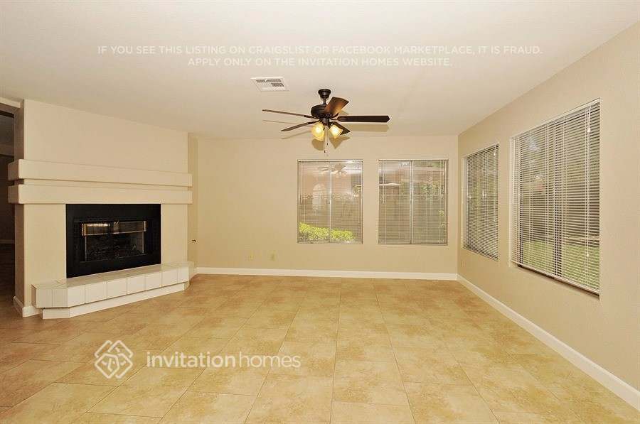 Building Photo - 2121 Harbor Cliff Dr