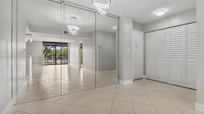 Building Photo - 5550 NW 44th St