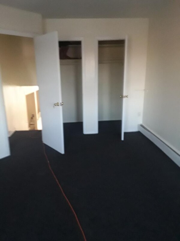 Building Photo - 750 E 83rd St