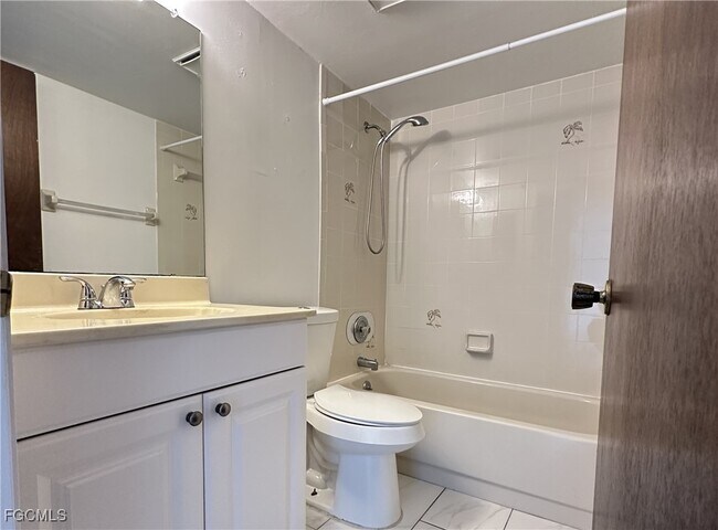 Building Photo - 1640 Orchid Blvd