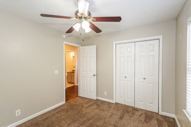 Building Photo - 914 Celeste Ct