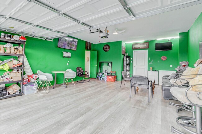 Building Photo - 5122 Sequoia Hts Ln