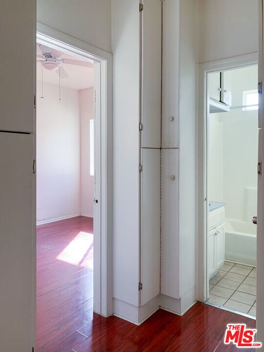 Building Photo - 821 N Vendome St