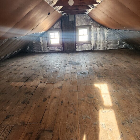 Building Photo - 5 Liscomb St