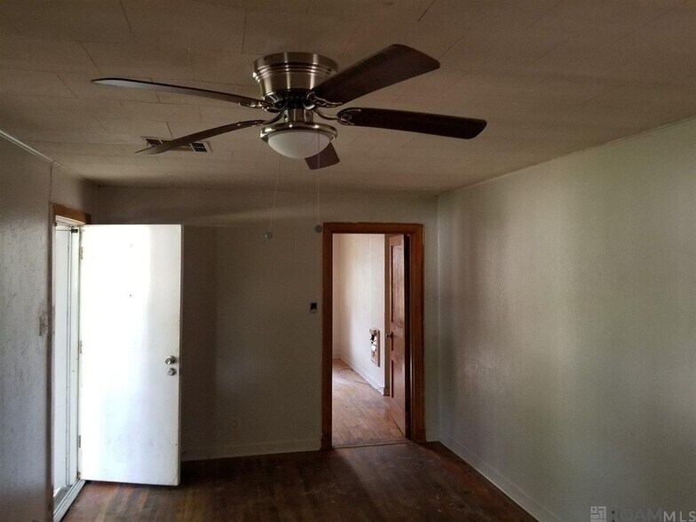 Building Photo - 3567 CHARLES