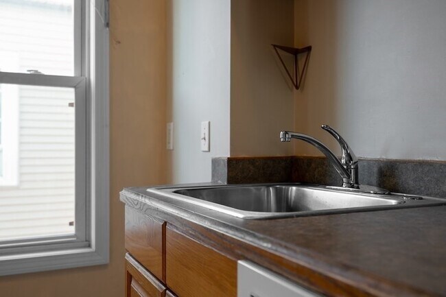 Building Photo - 8 Speridakis Terrace