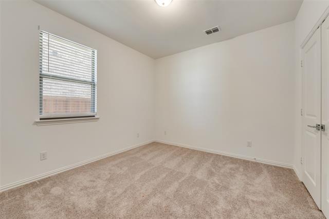 Building Photo - 3514 Honeysuckle Holw