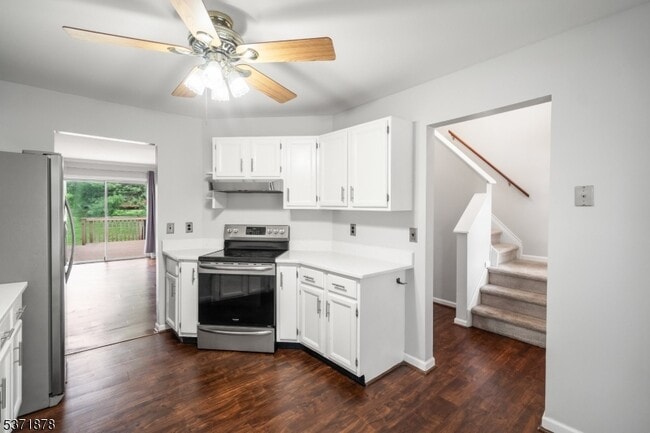 Building Photo - 73 Crickhollow Ct