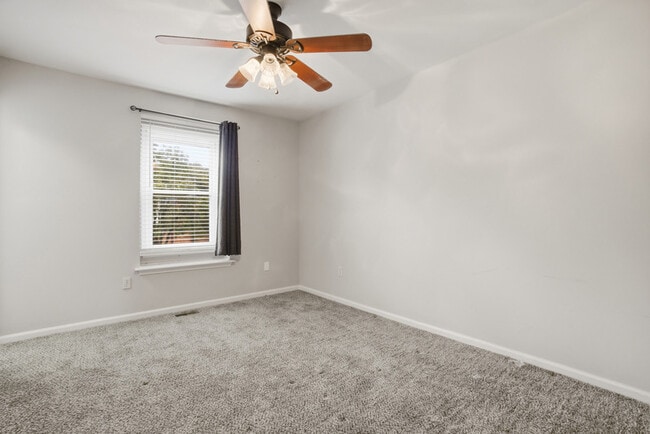 Building Photo - 639 Mill Landing Rd