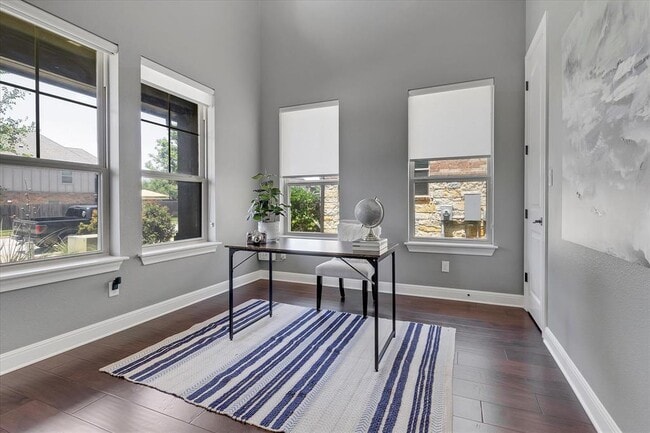 Building Photo - 2820 Rio Verde Dr